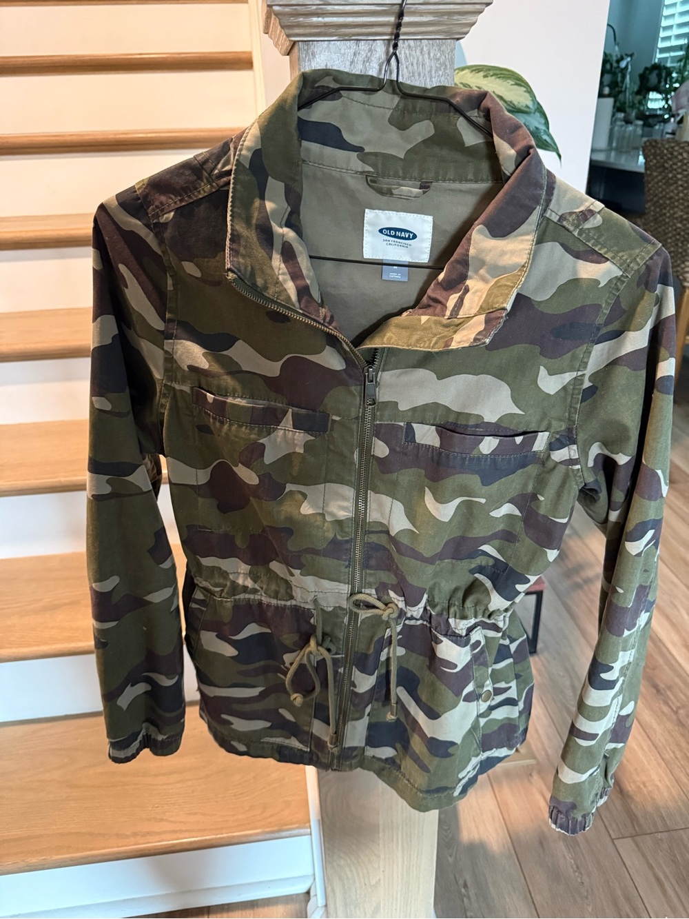 Old Navy women’s Camo Zip Jacket in Olive and Brown
